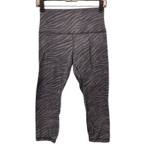 Lululemon High‎ Rise Crop Leggings Womens 8 Gray Zebra Print Yoga Pants Athletic